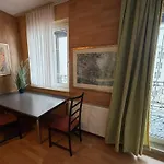 Duesseldorf Apartment Am Wehrhahn