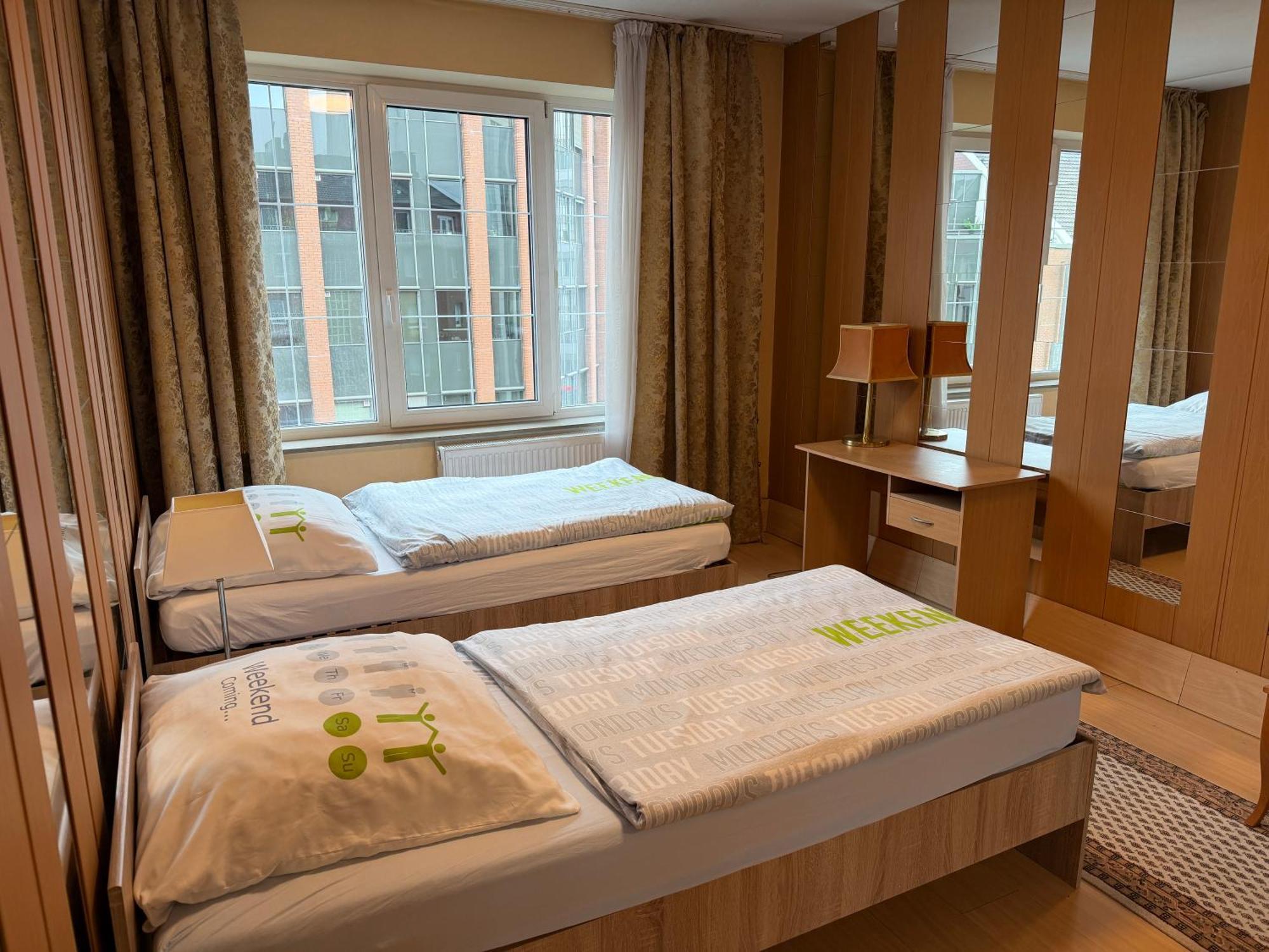 Am Wehrhahn Apartment